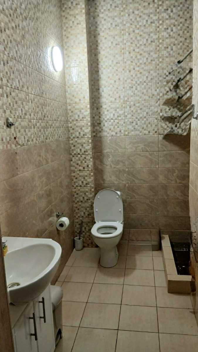 1873860104496132