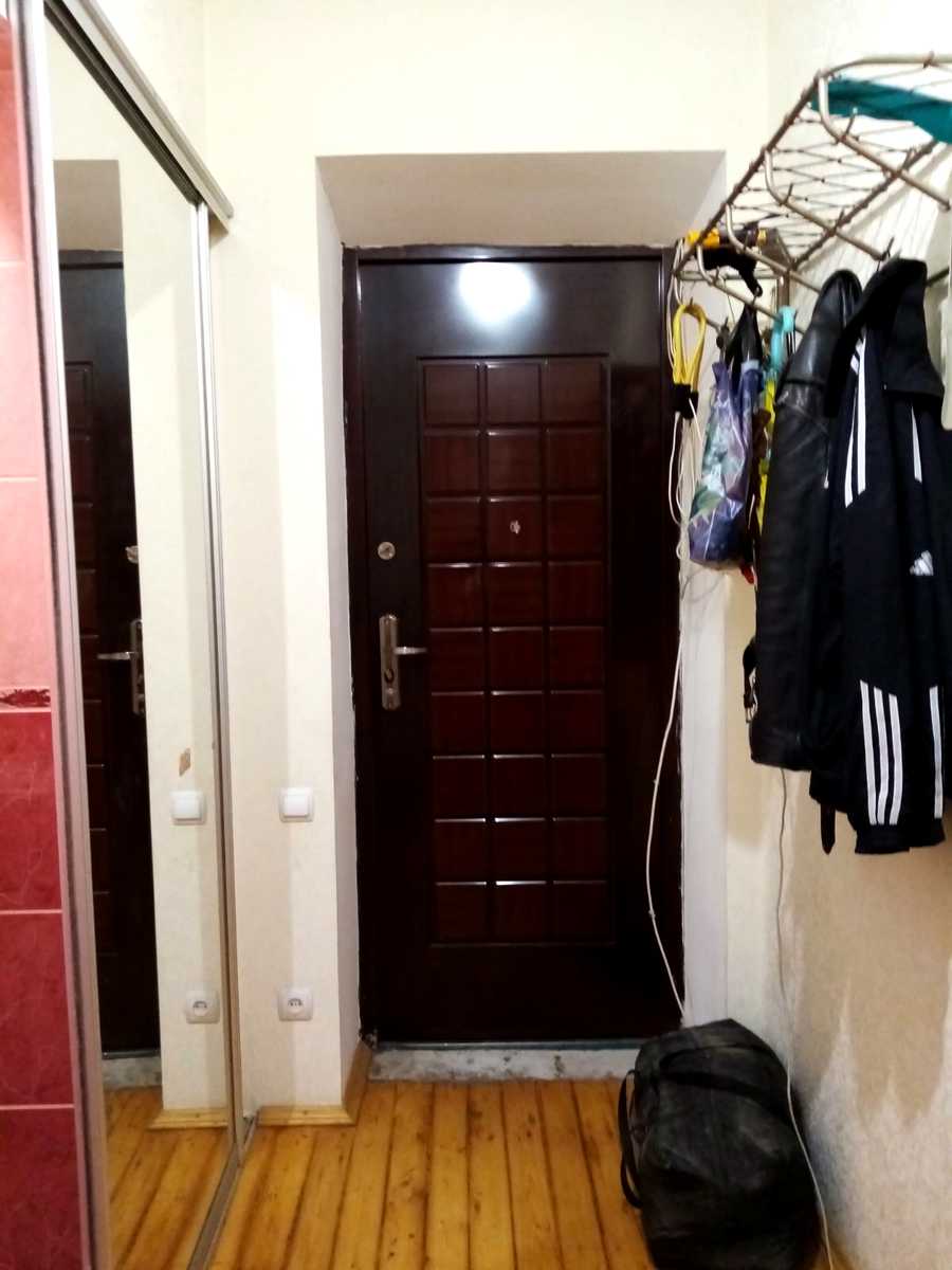 1873861609530531