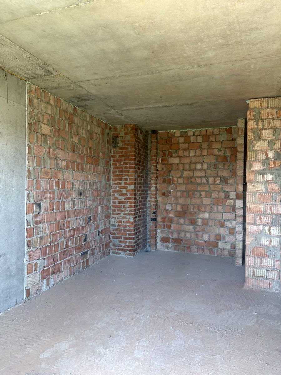 1873861928066858