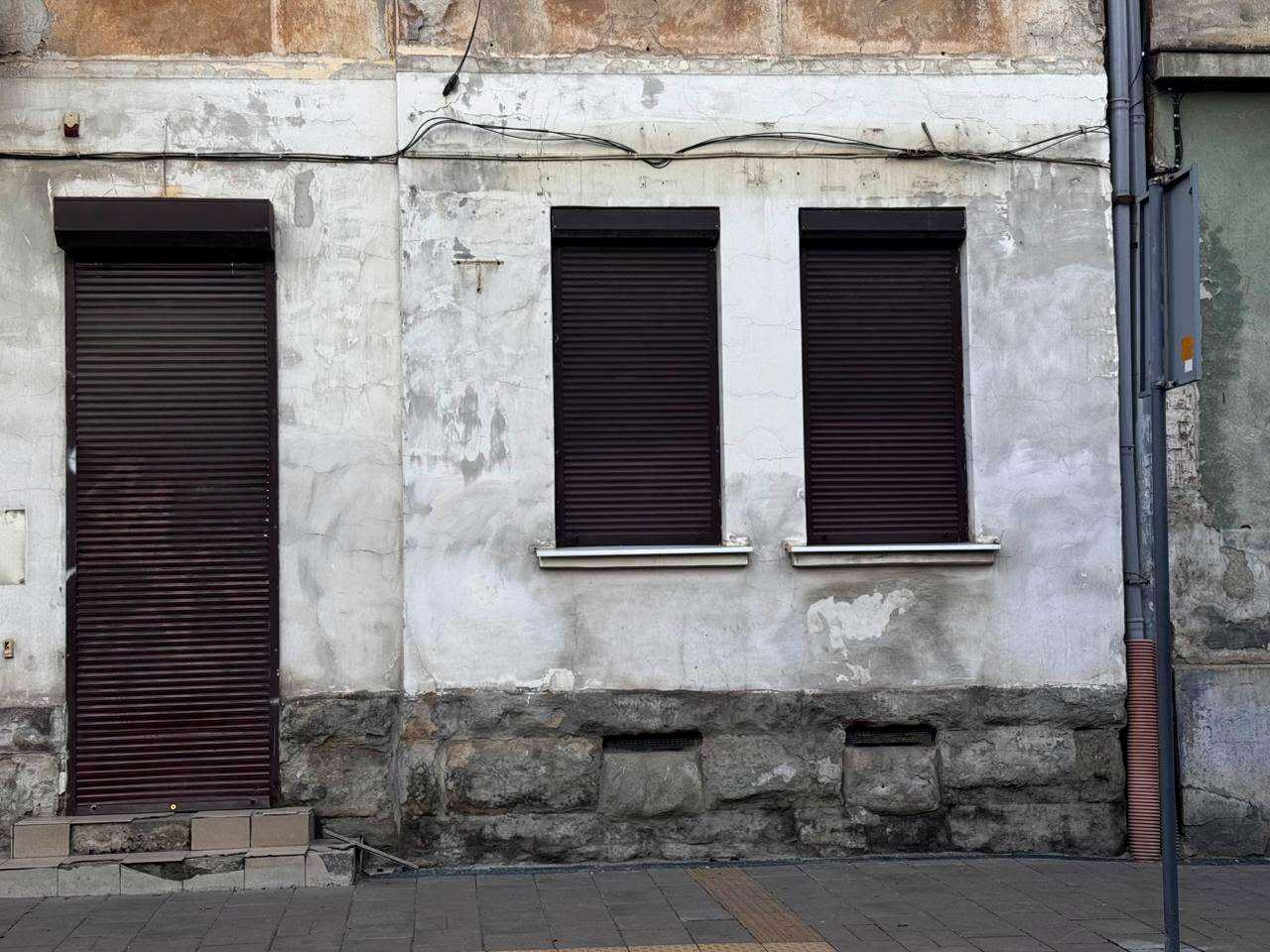 1873862265431093