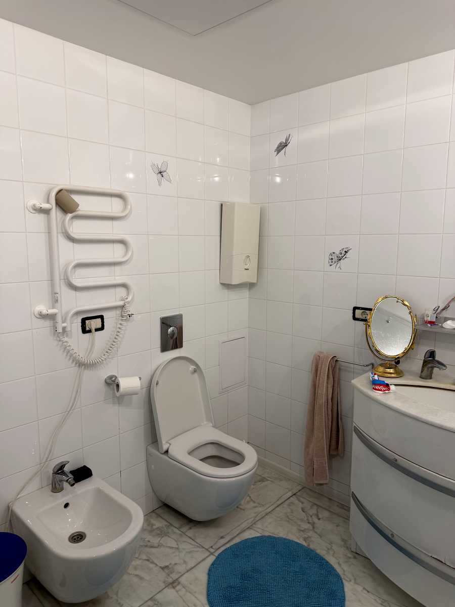 1873865620652259