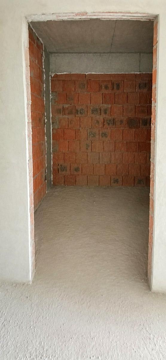 1873867189840032