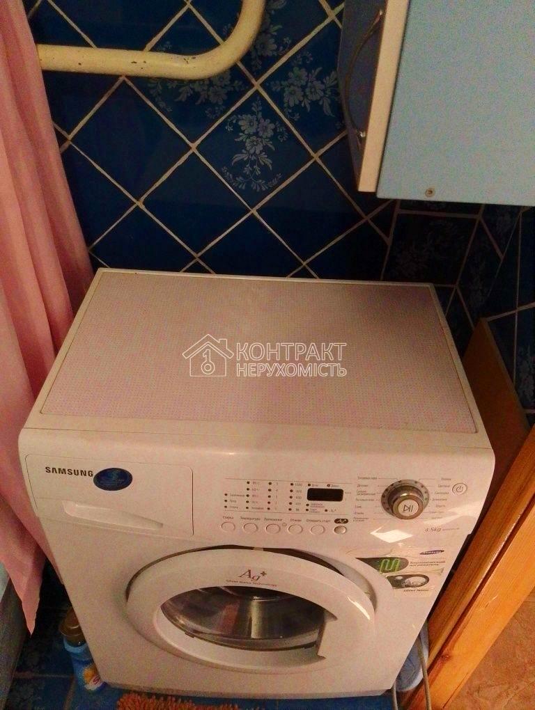 1873868060897912