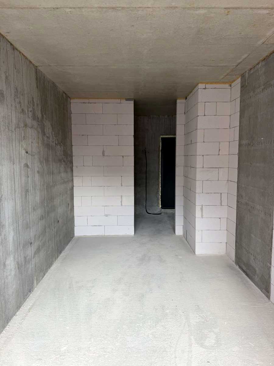1873872651840723