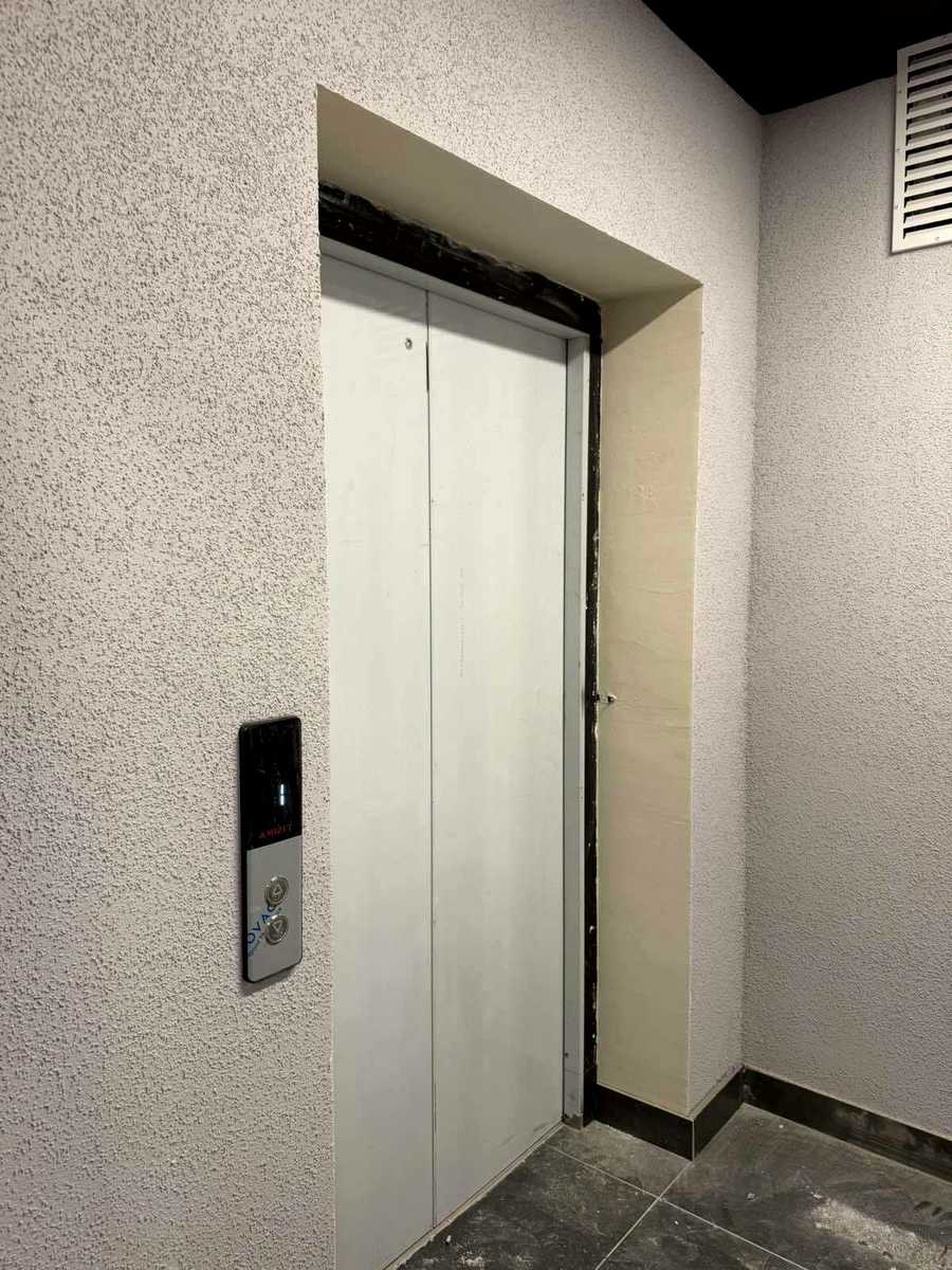 1873872651914770