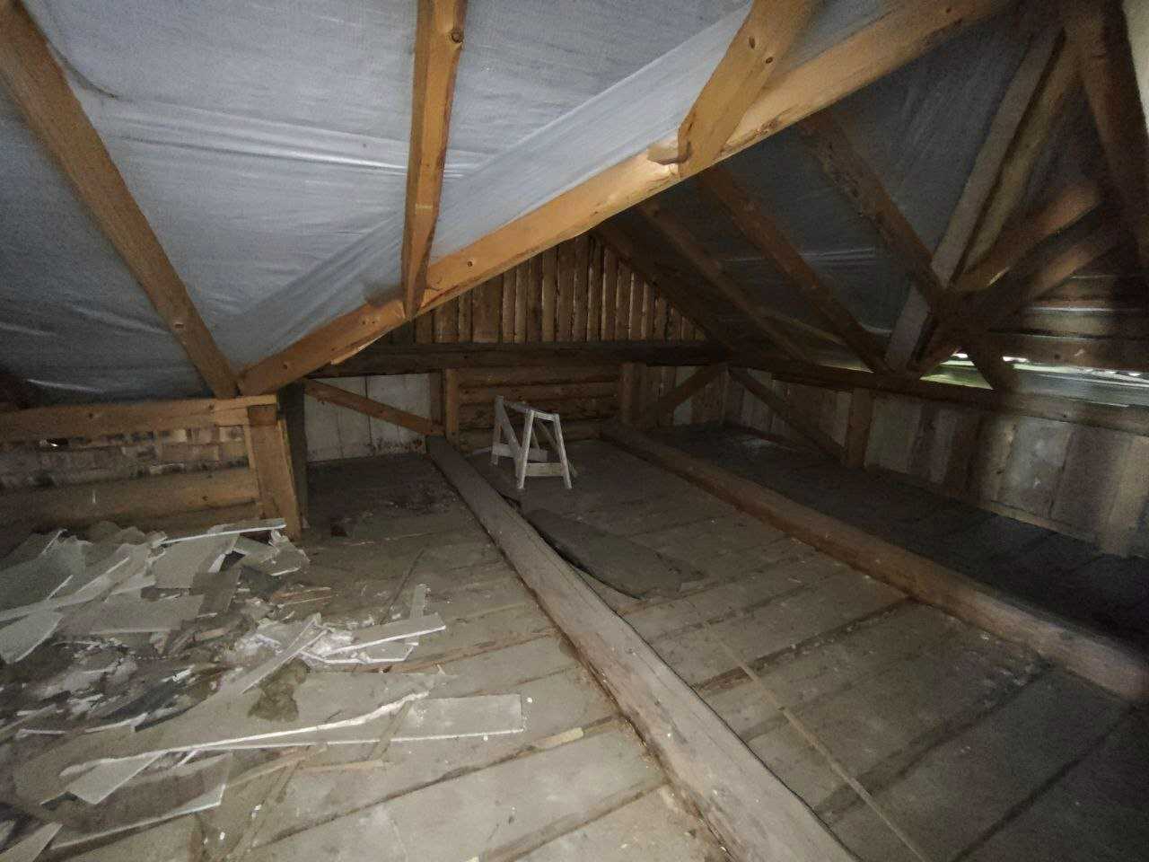 1873881560308795