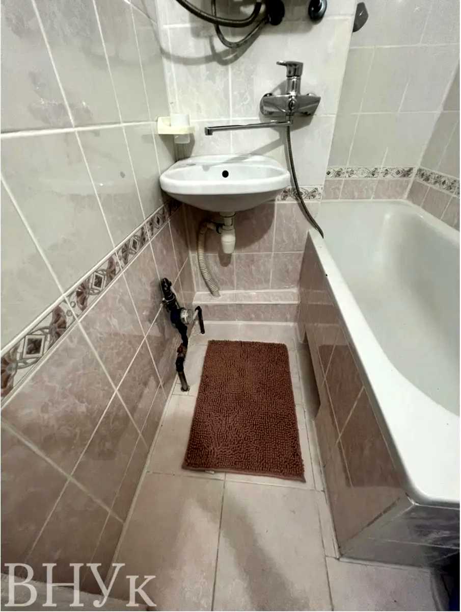 1873886676902297