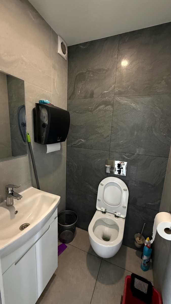 1873887509485971