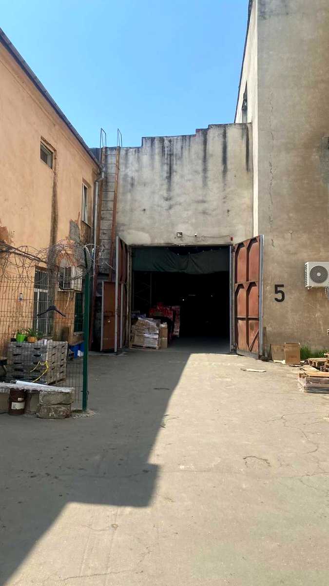 1873933823550893
