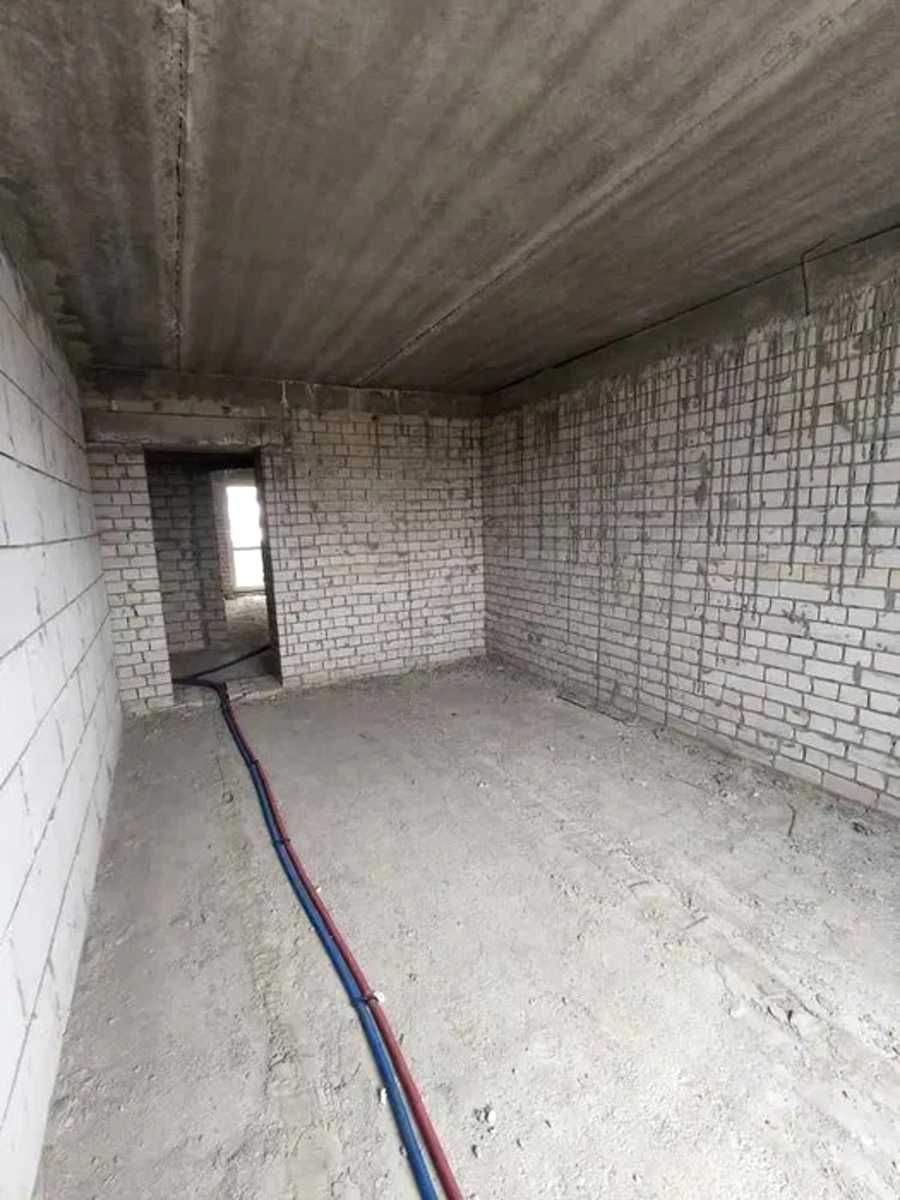 1873938635844109