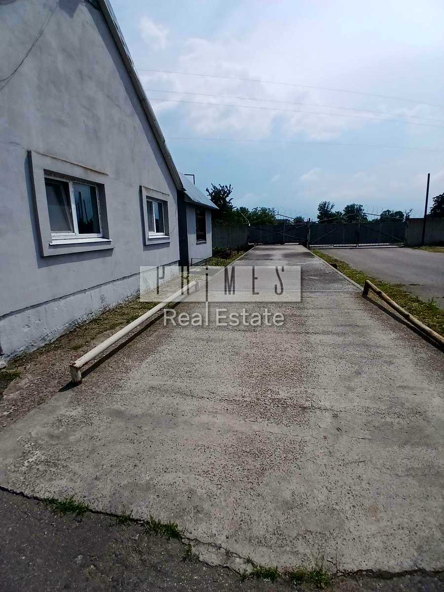 1873939467330043