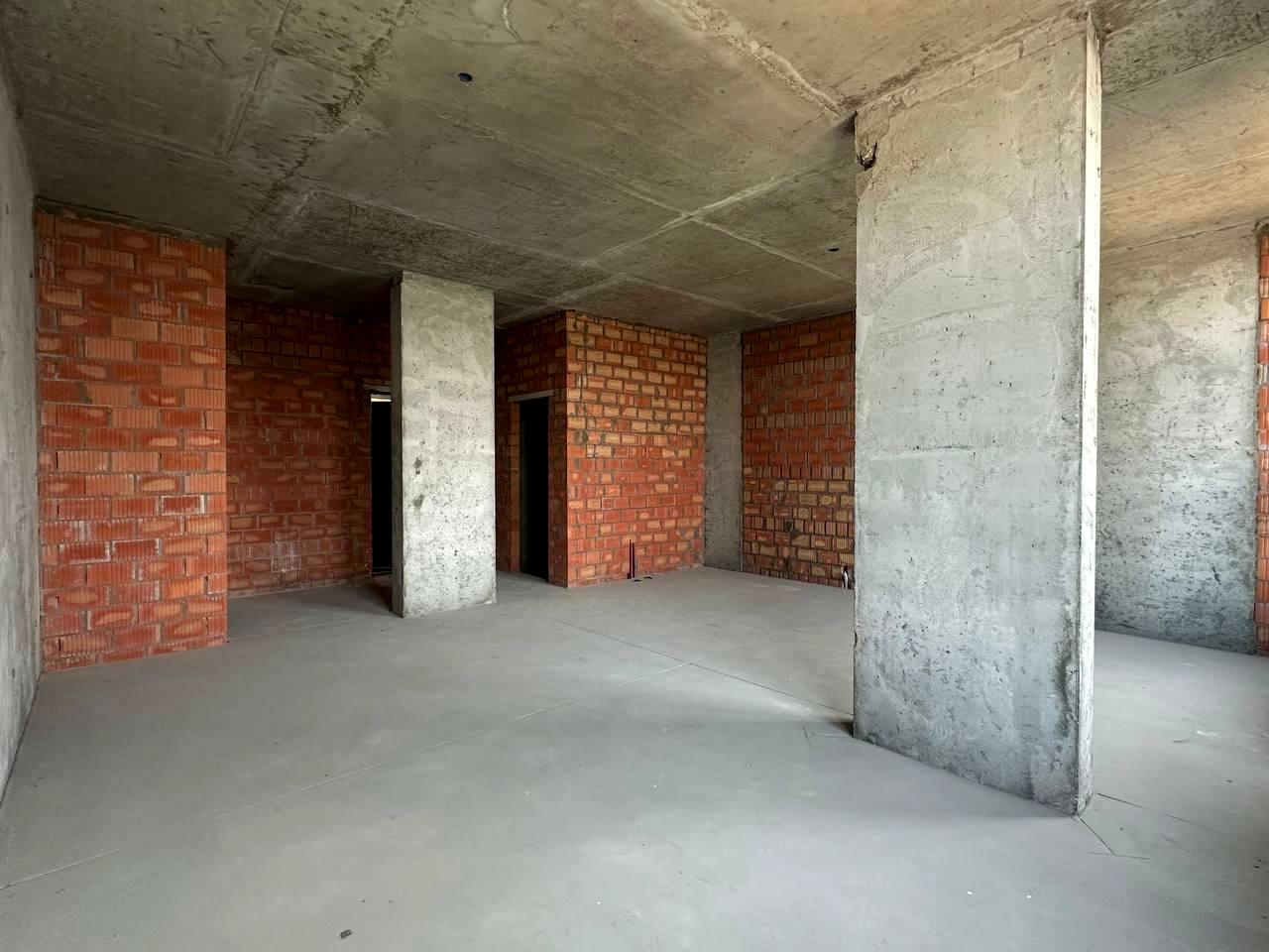 1873940718461884