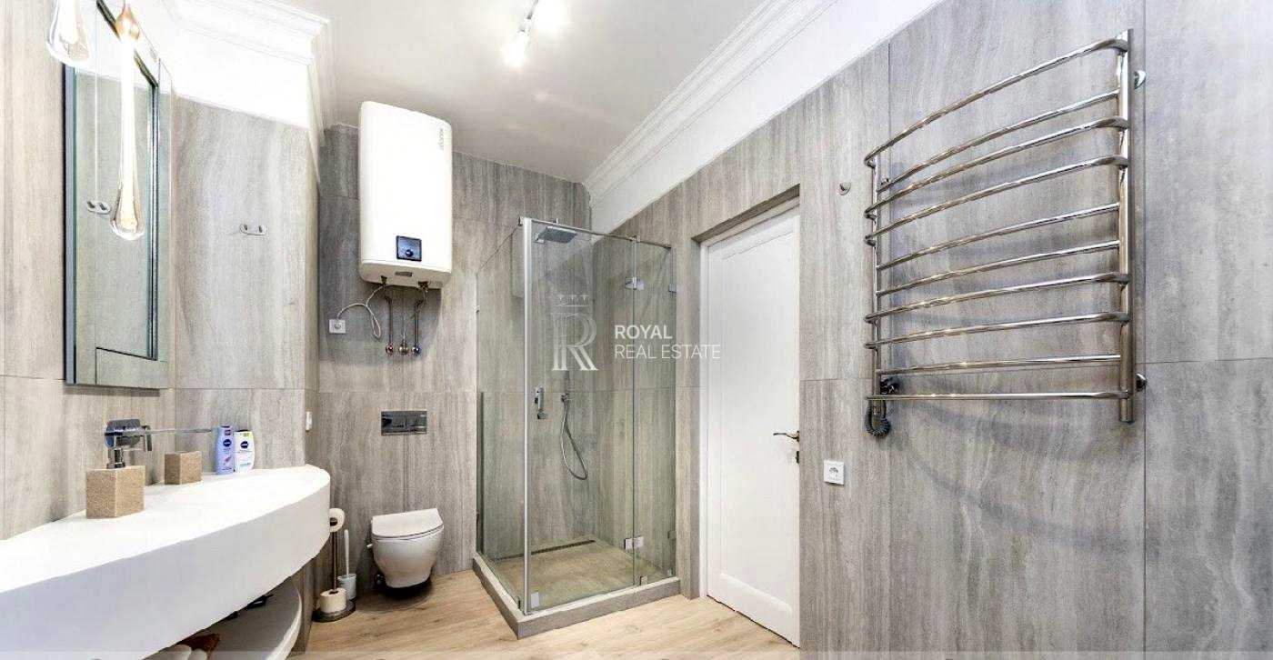 1873940766980518