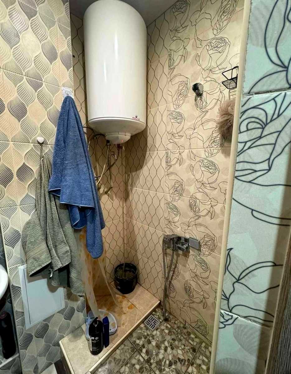 1873943288358259