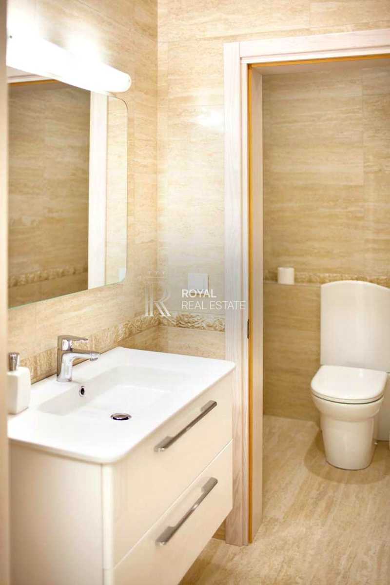 1873944403549645