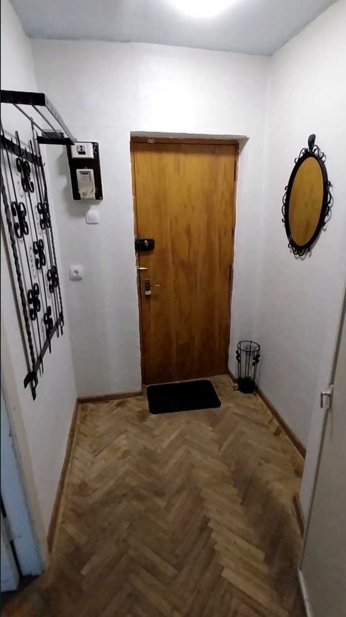 1873945275516608
