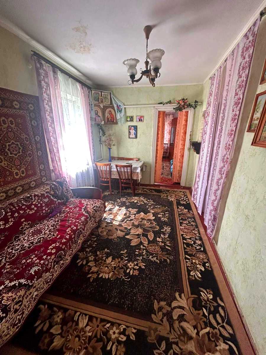 1873945812588336