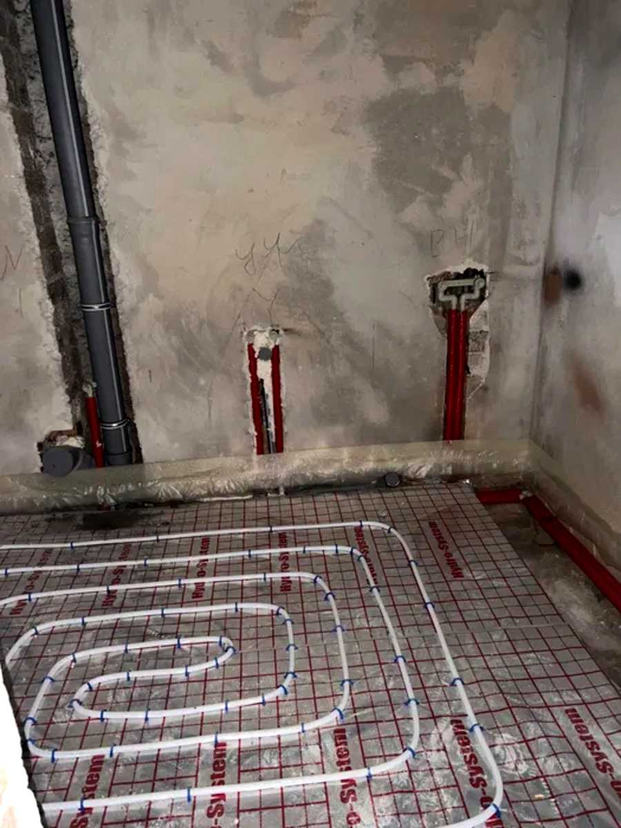 1873949381259567