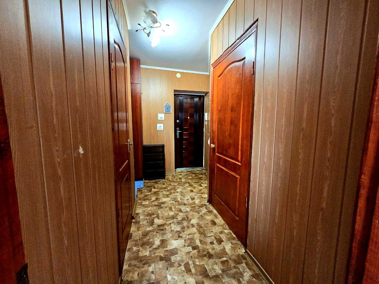 1873949948547486