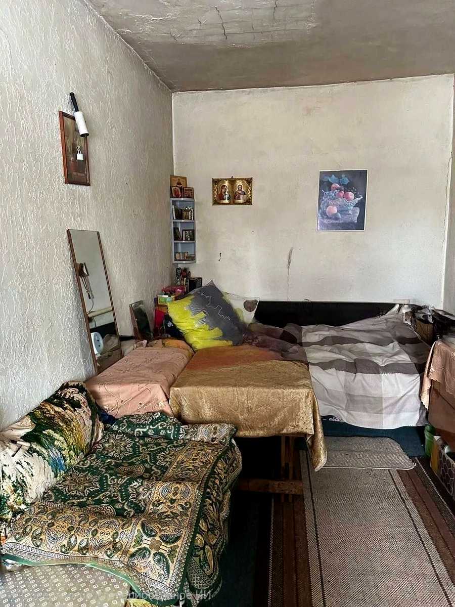 1873950681066315