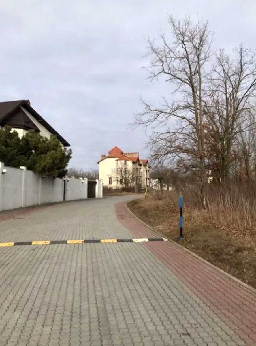 1873951821508302