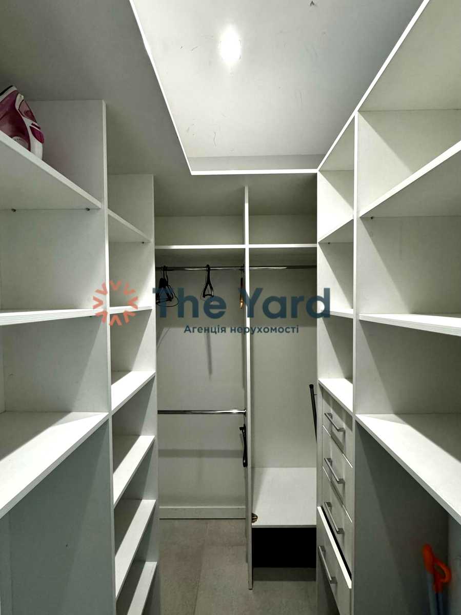 1873952301598054