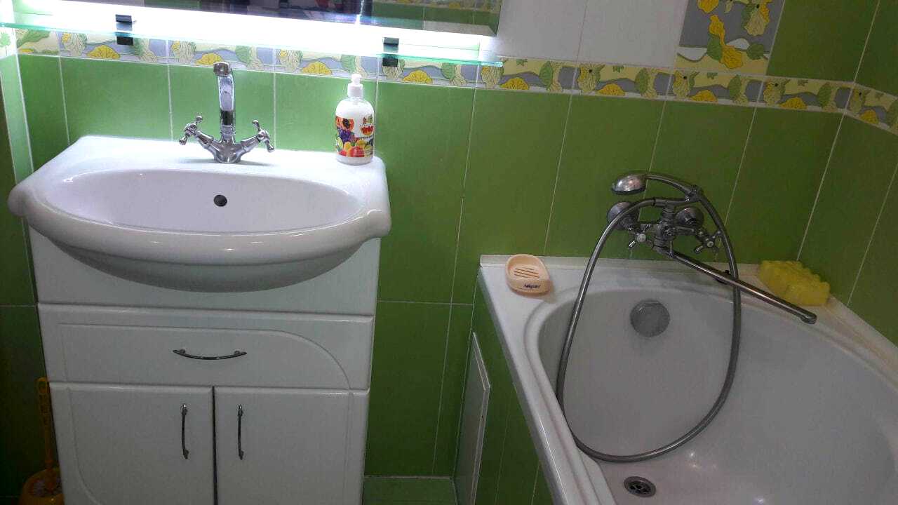 1873953734445356