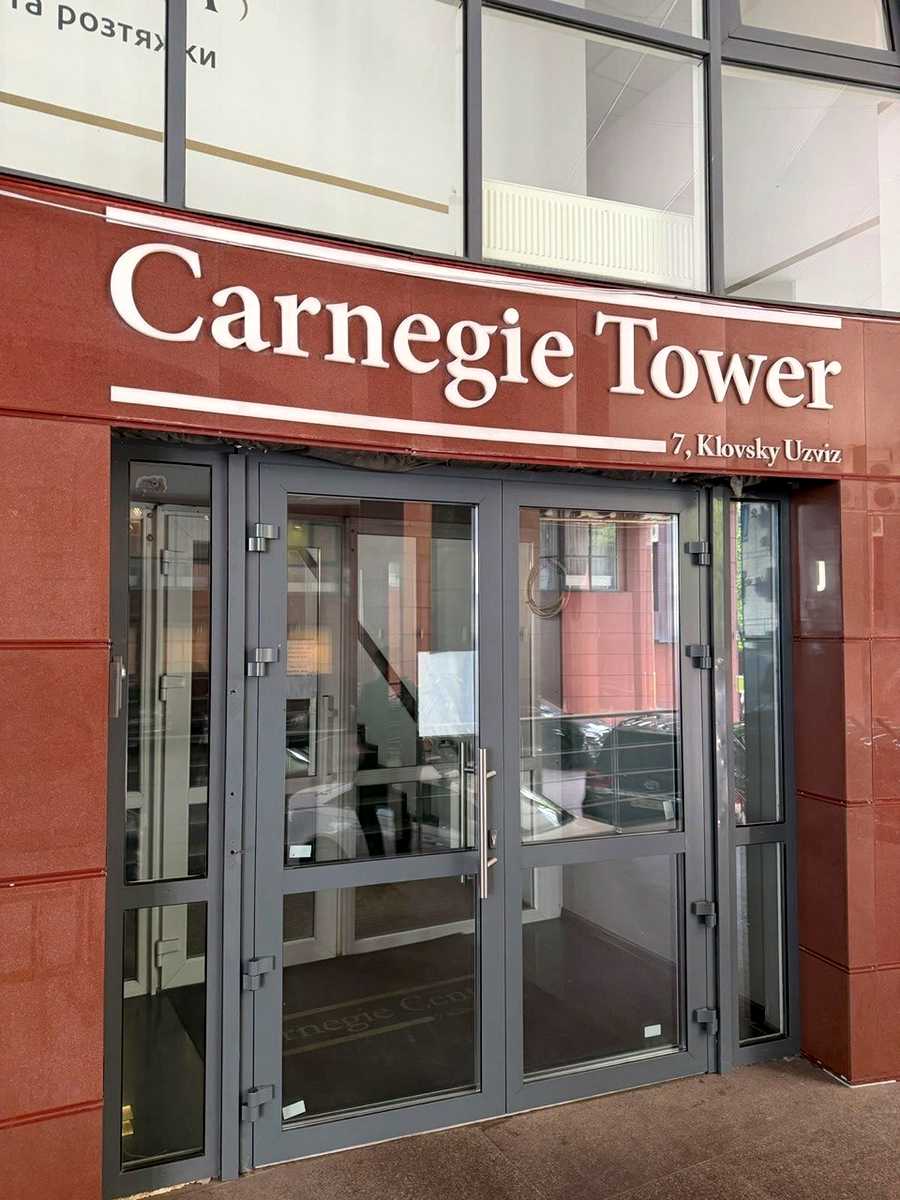 1873956959275778