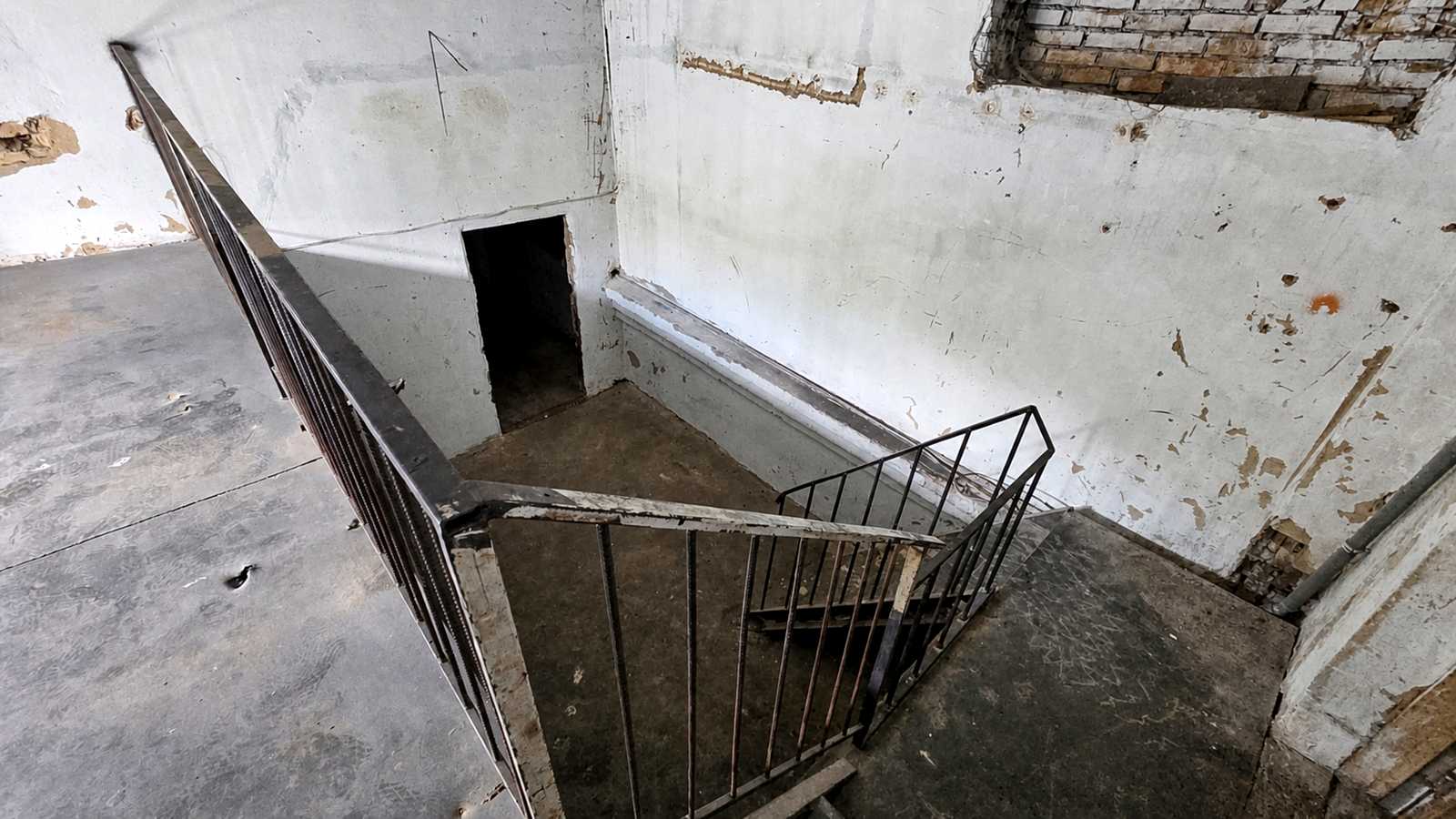 1873958549863785