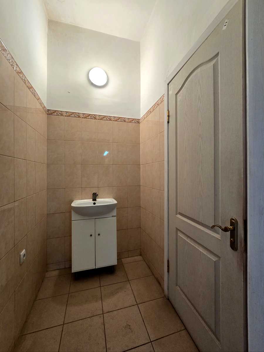 1873960840889272