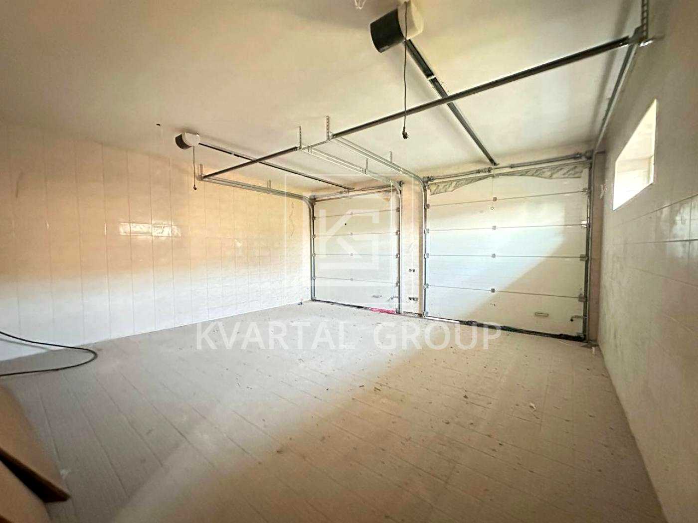 1873963816371144