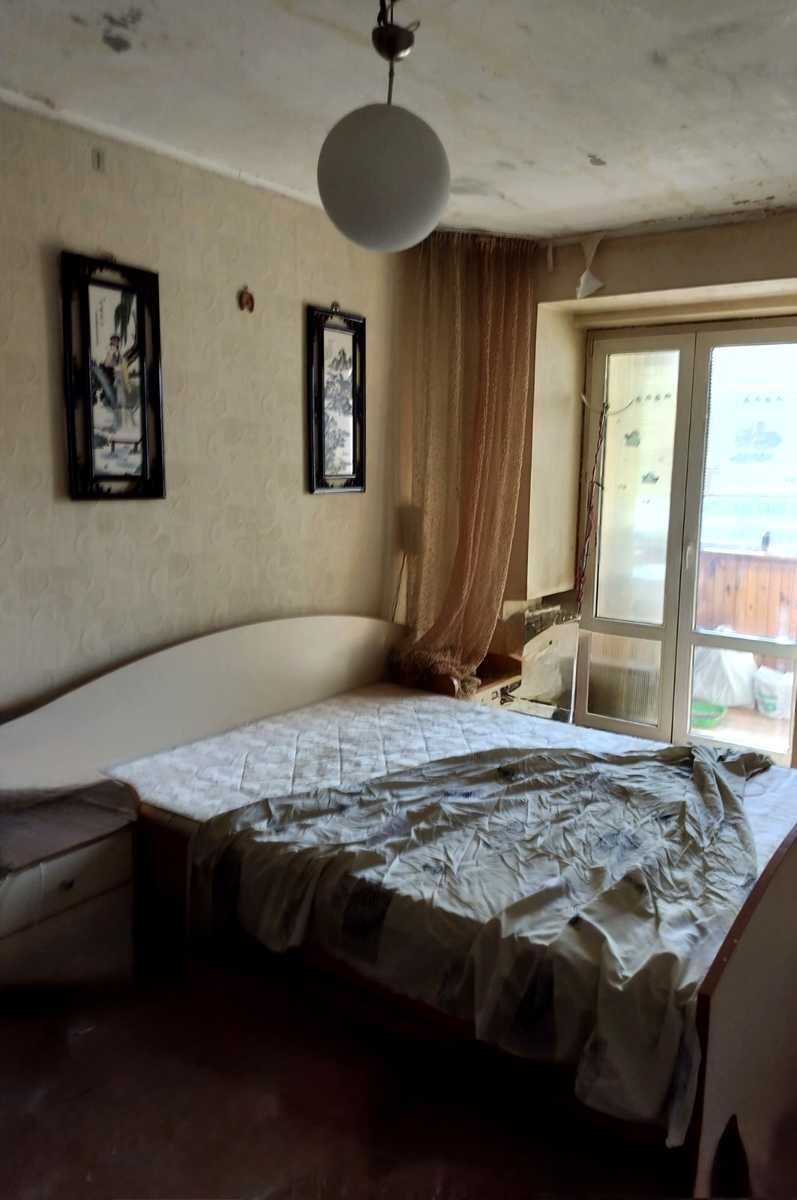 1873963877302550