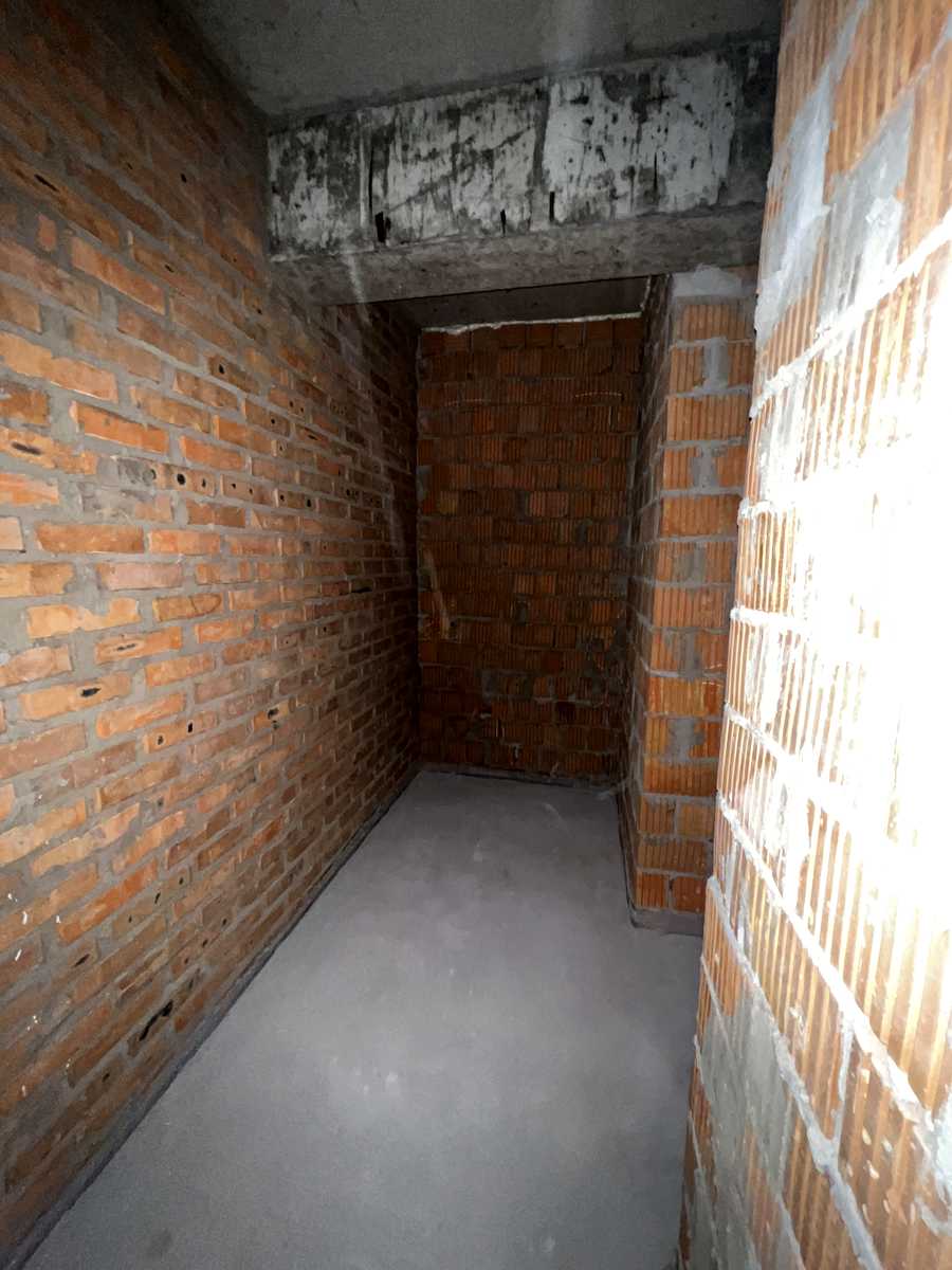 1873965425200066