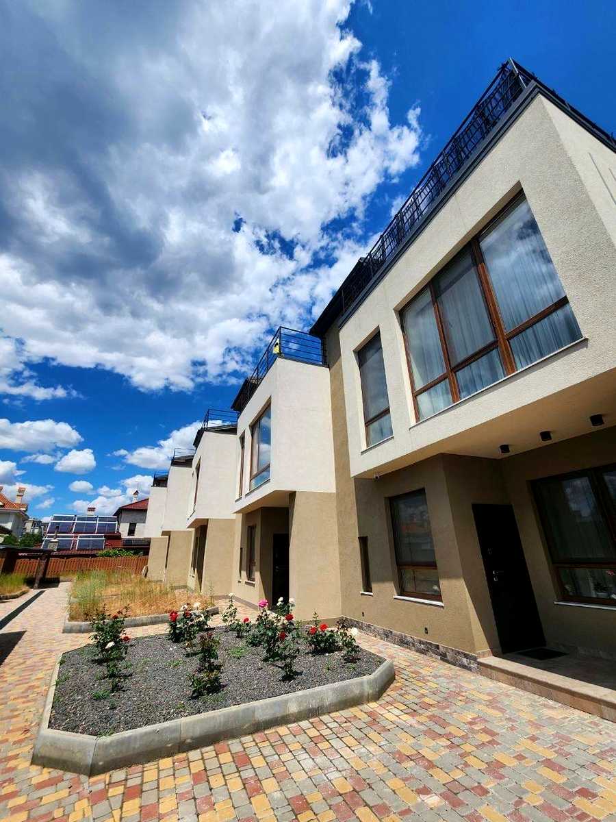 Дом по адресу ул. Дерибасовская (площадь 225 м²) Дом по адресу ул. Дерибасовская (площадь 225 м²) - Atlanta.ua