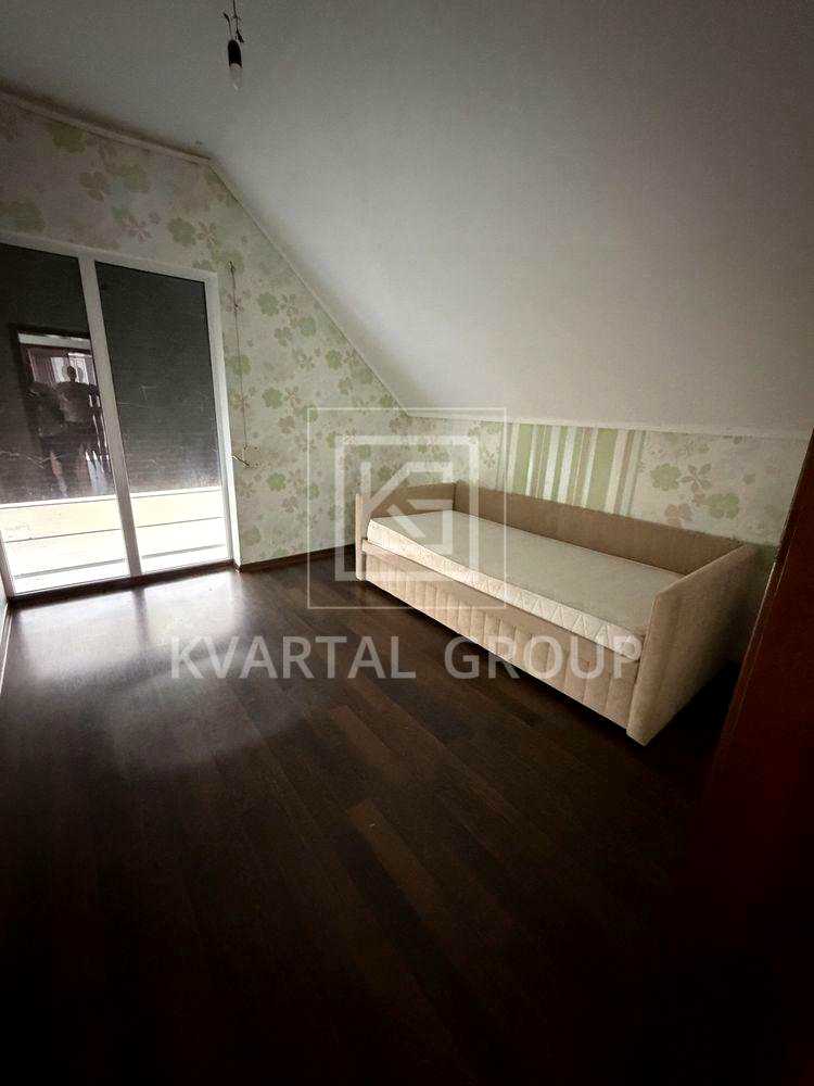 1873973046518512