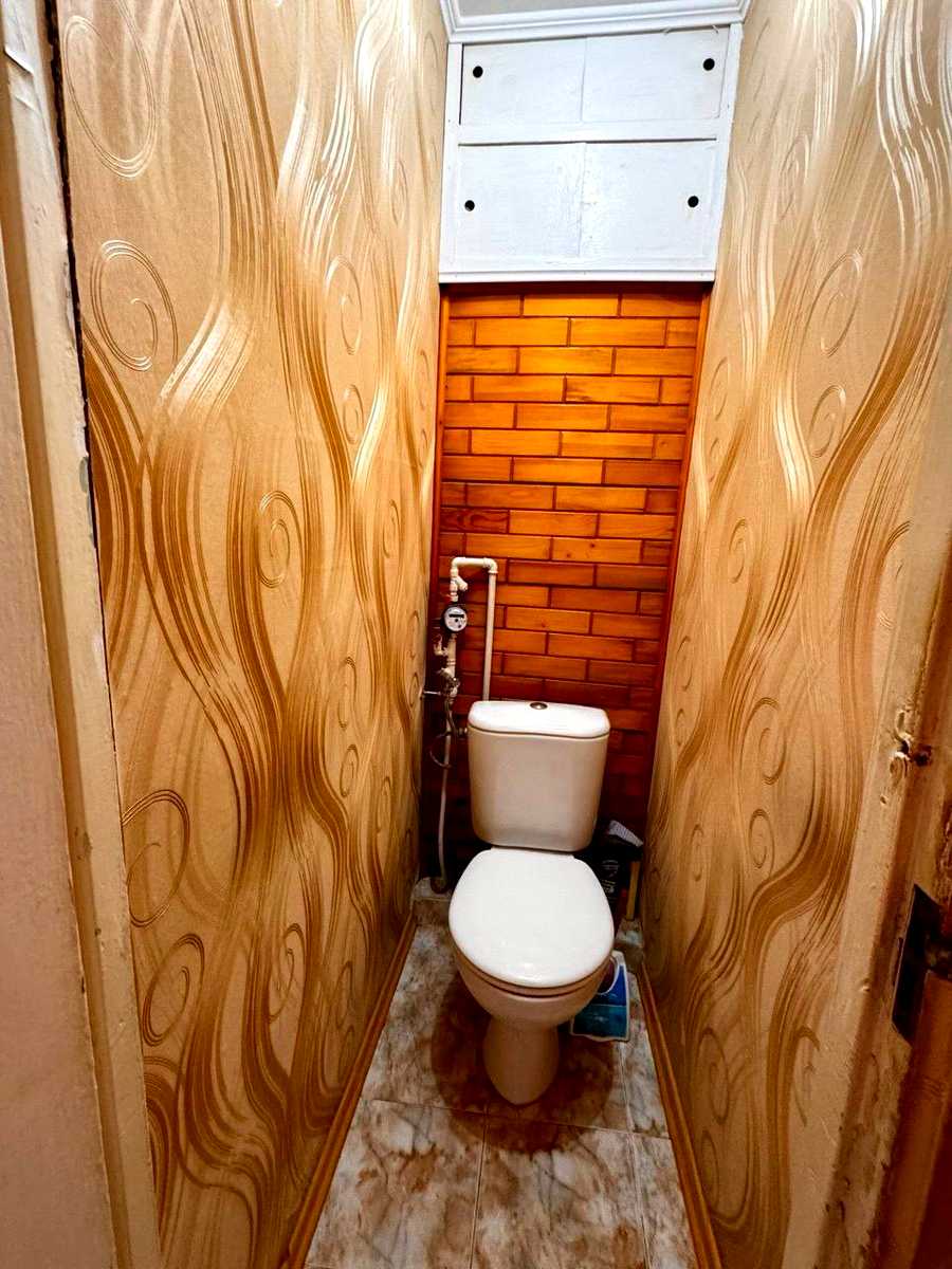 1873977658102204