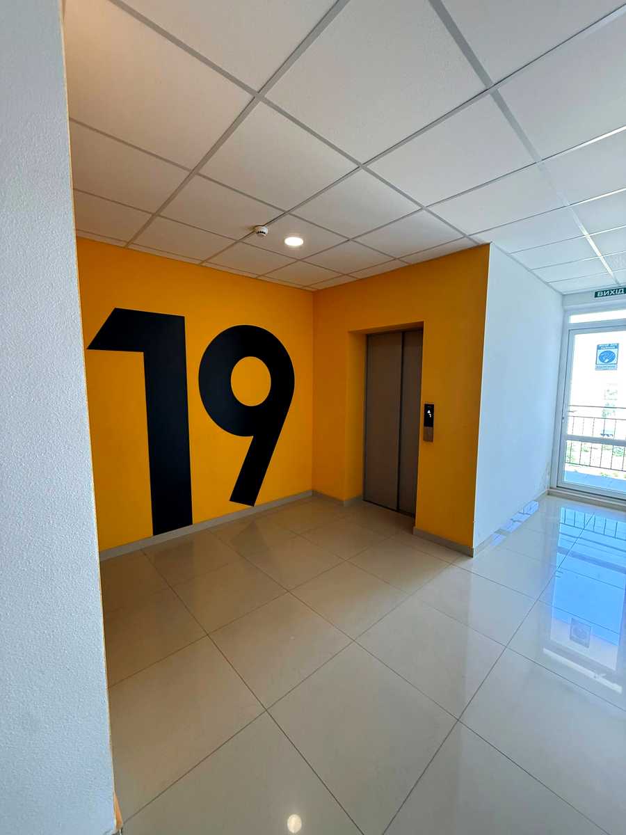 1873979384285672