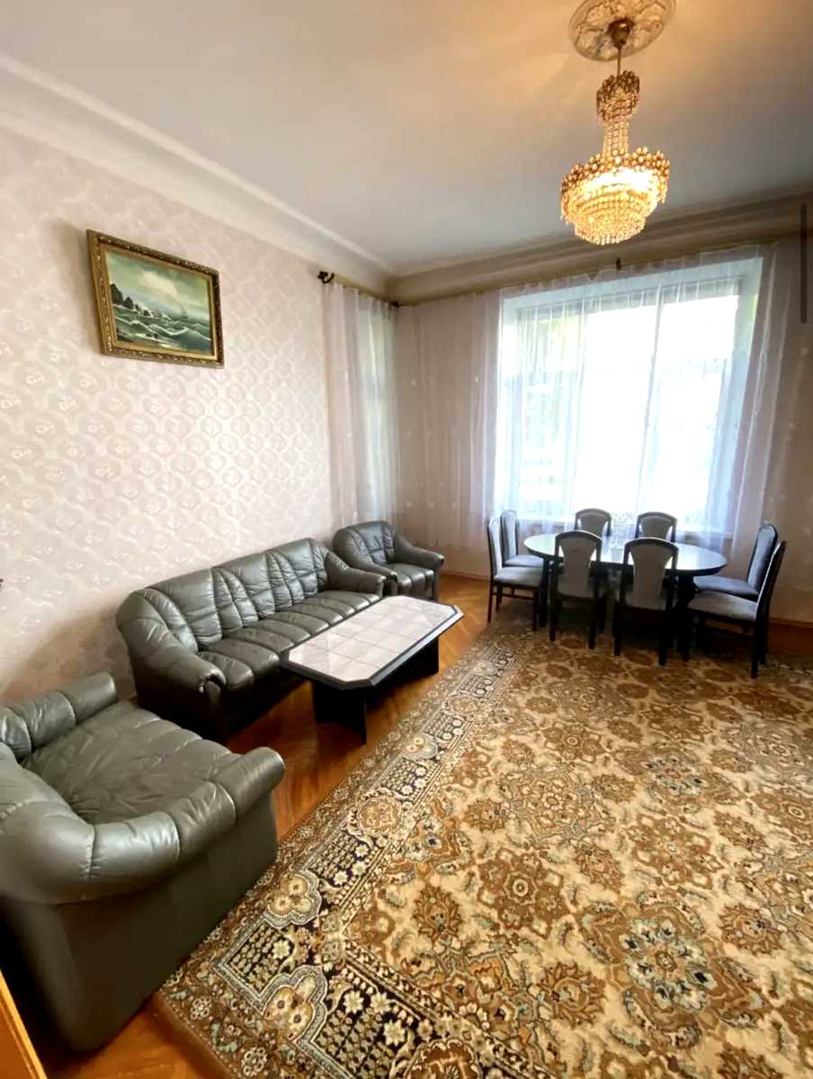 1874026182636668