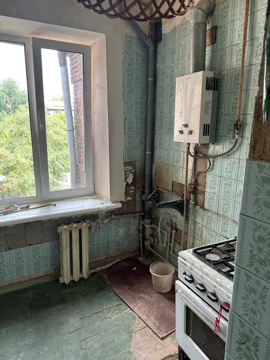 1874029538210359