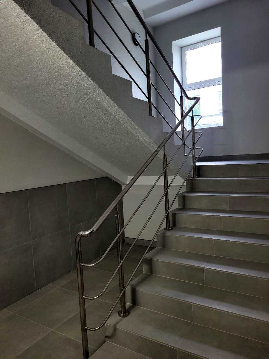 1874030046701312