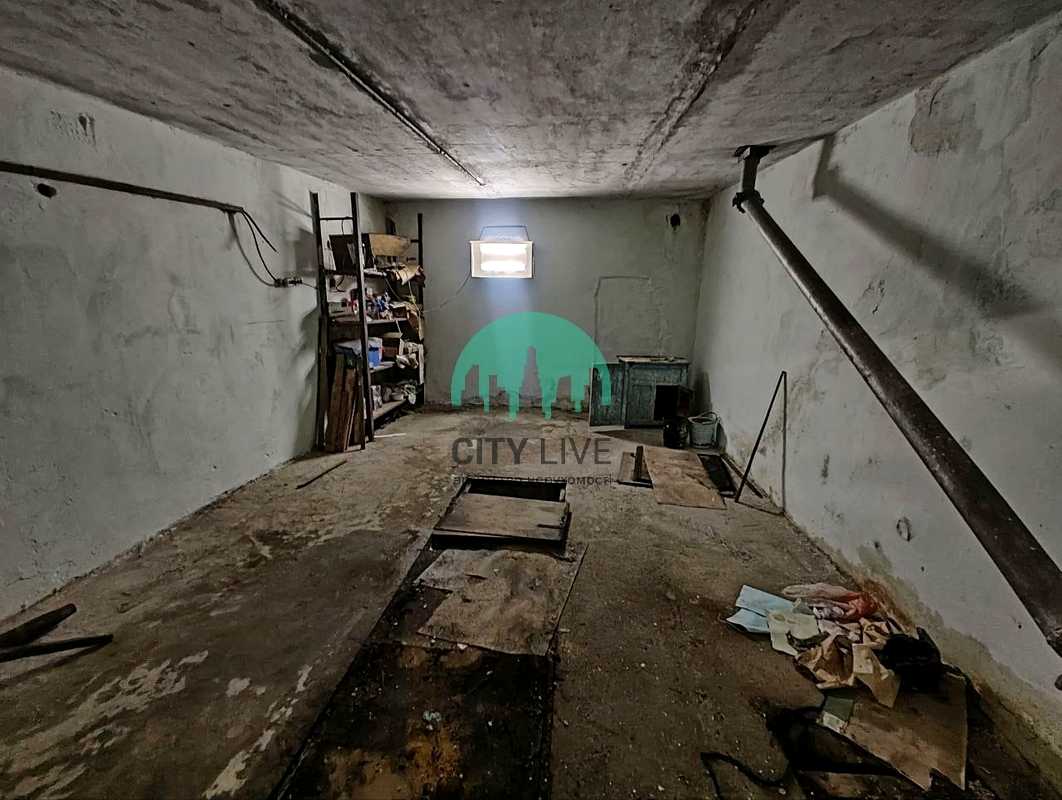 1874037871289347