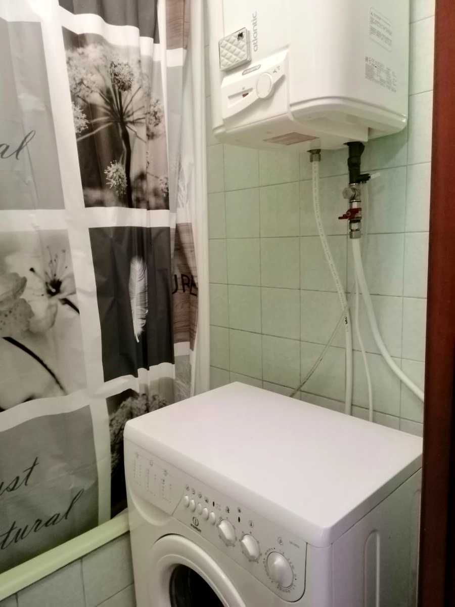 1874037942293633