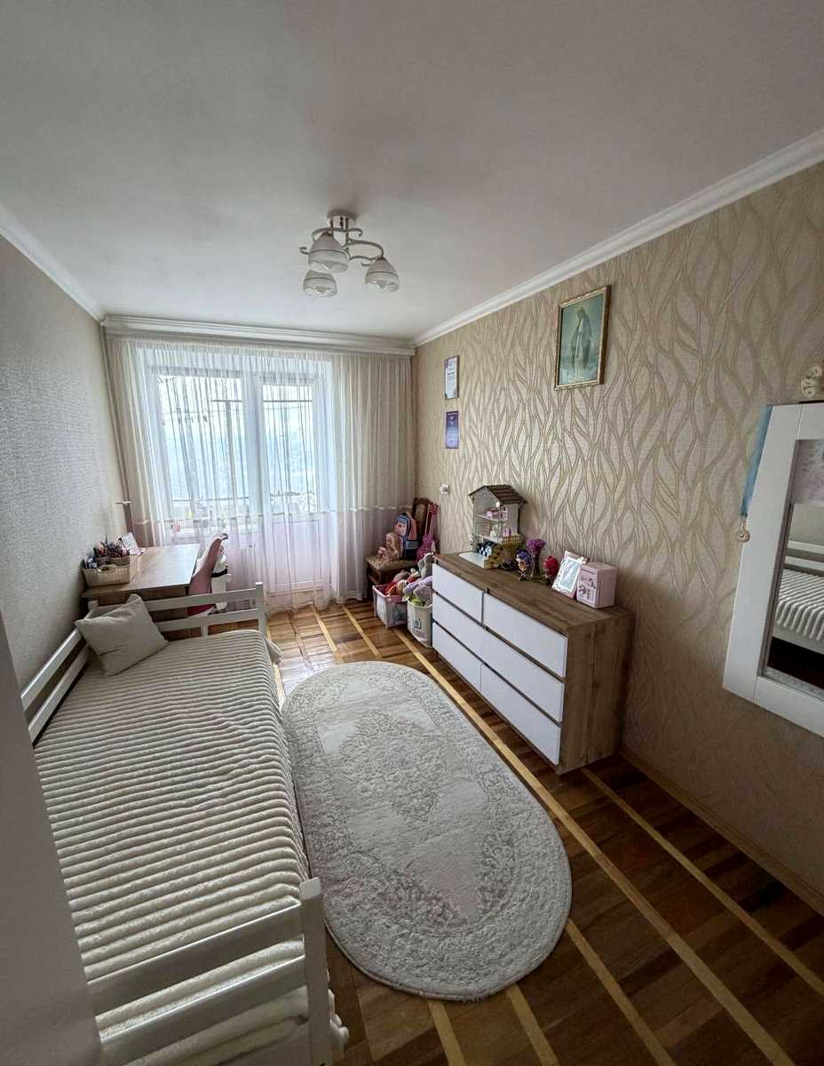 1874041653835047