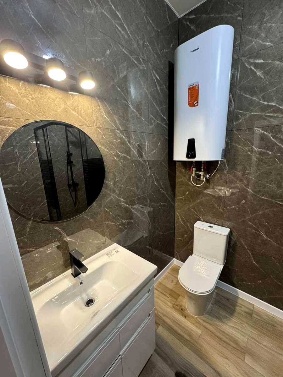 1874041713083023