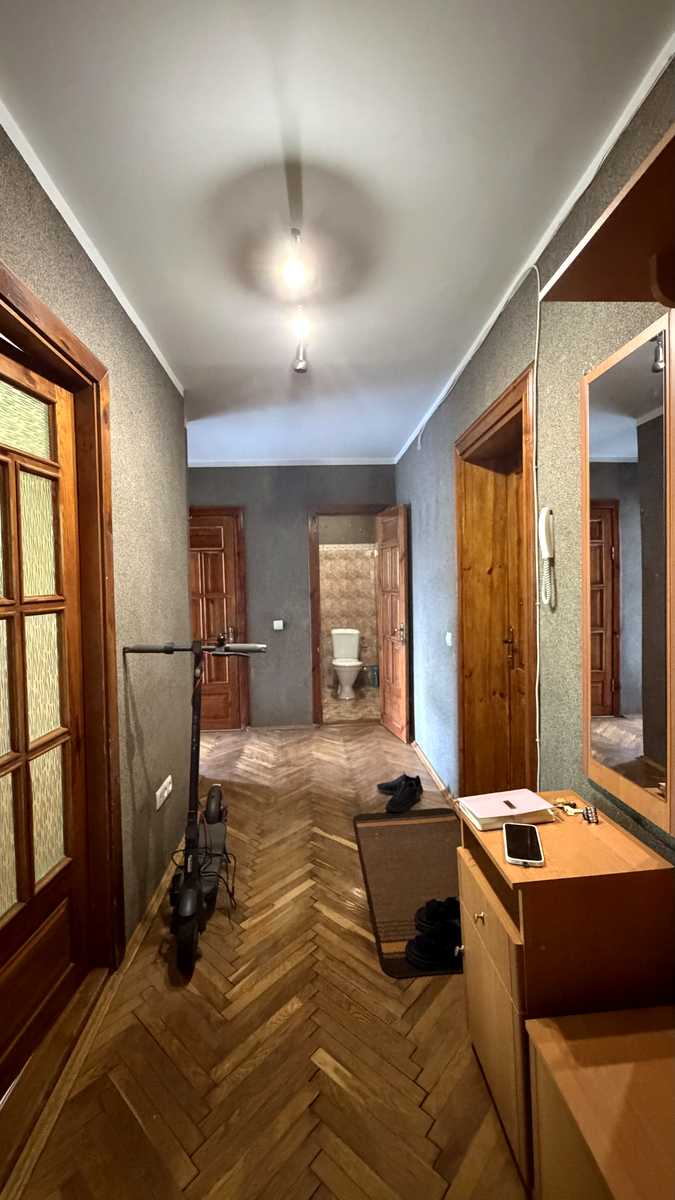 1874043595561054