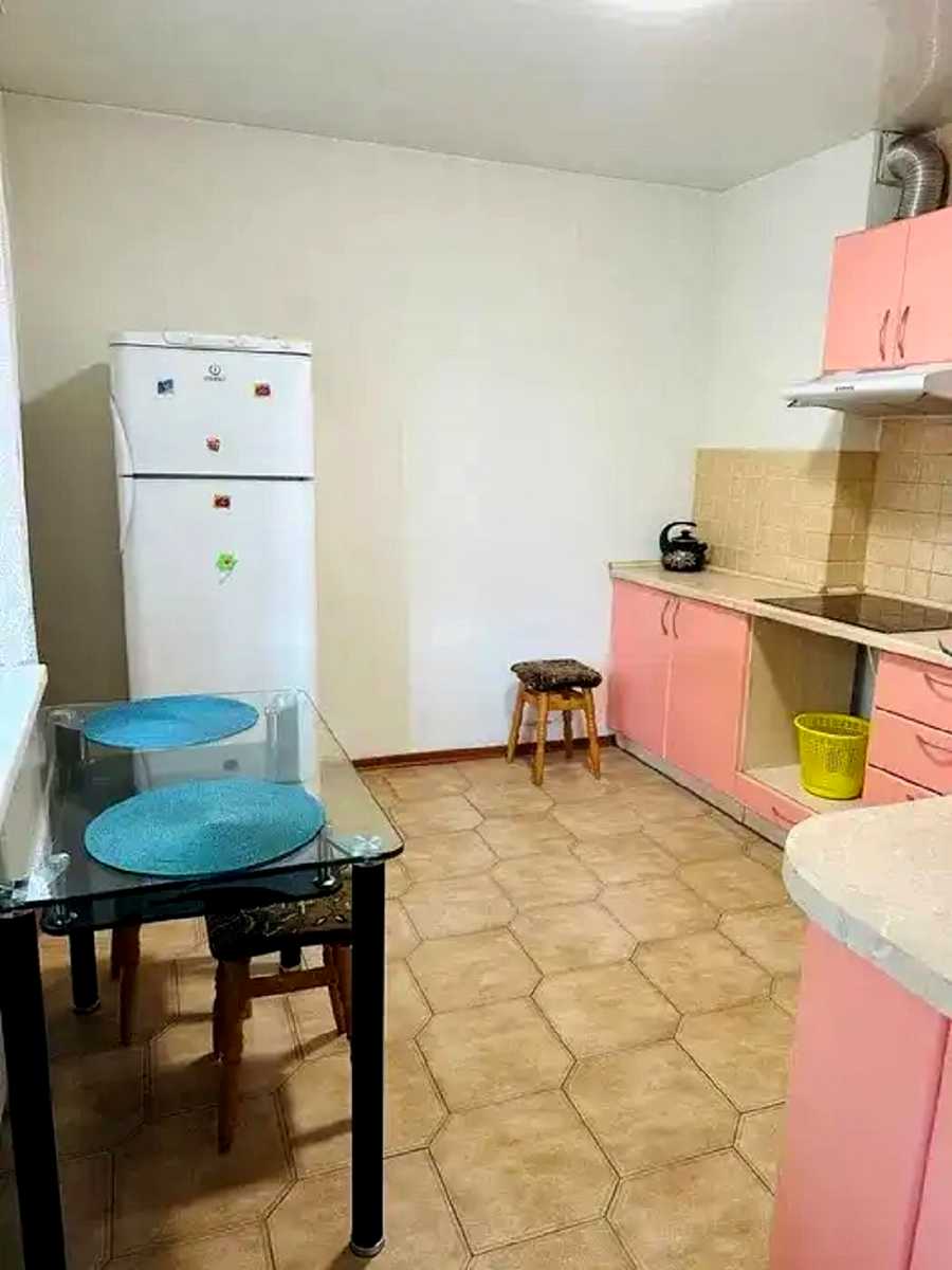 1874043876570210