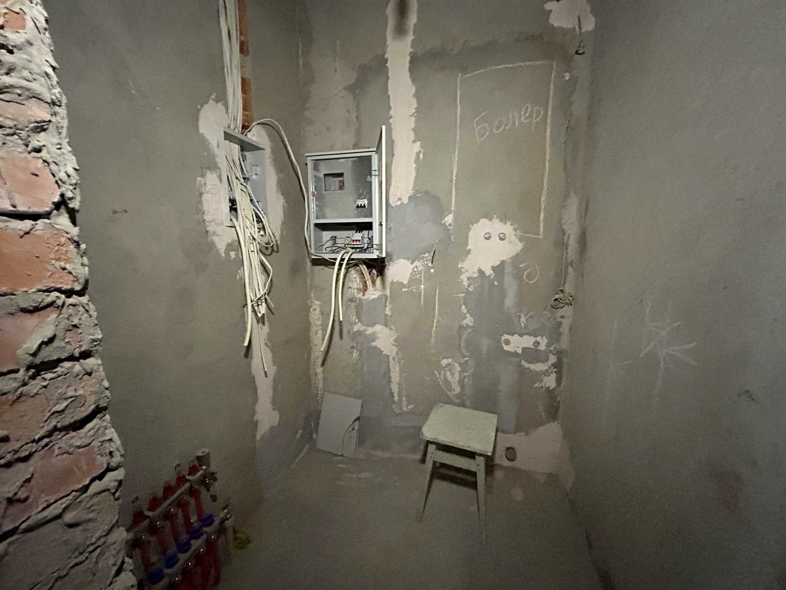 1874045378624853