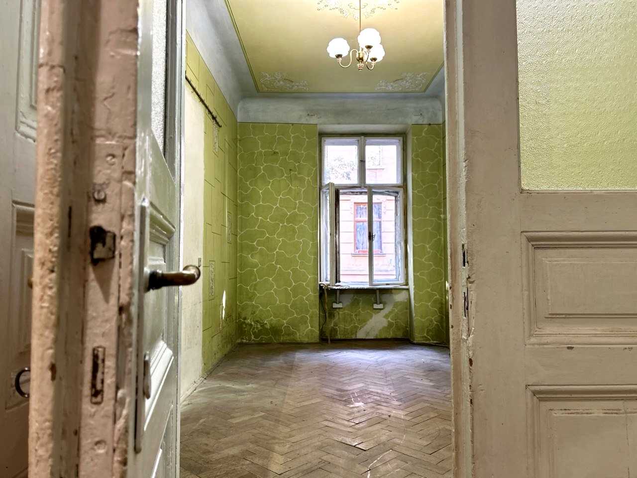 1874048756141297
