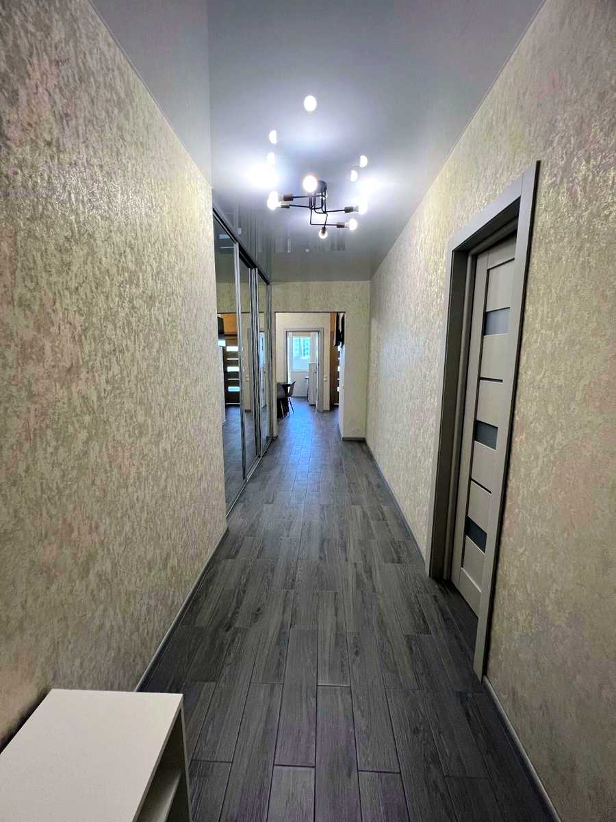 1874056351585993