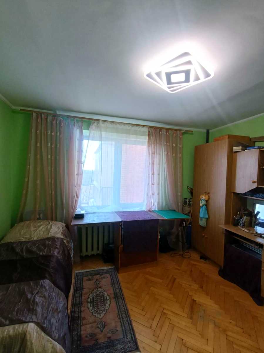 1874056430763317